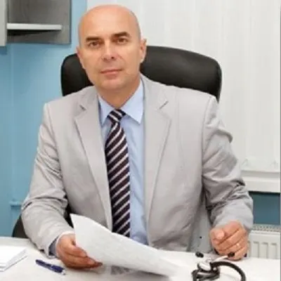 dr n. med. Leszek Badacz